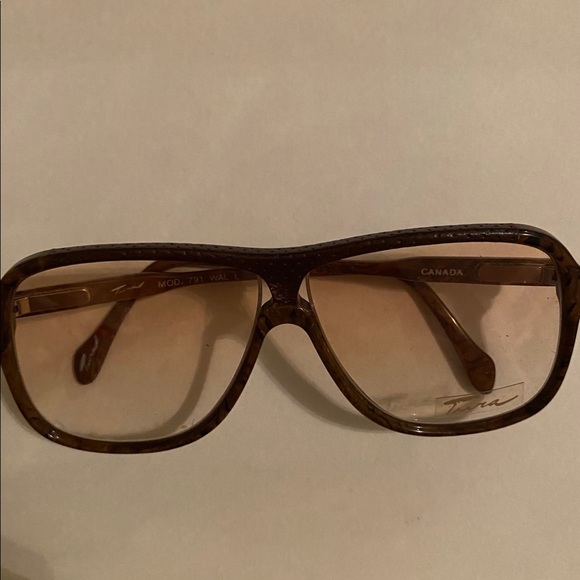 Accessories - Glasses